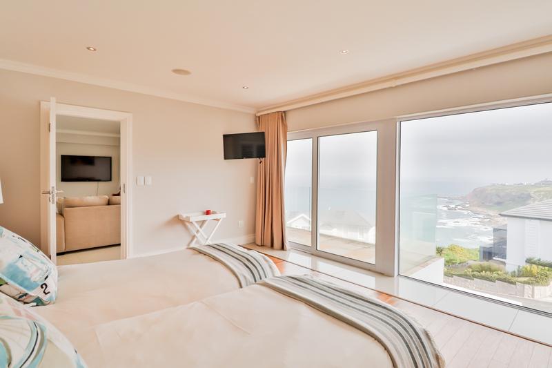 To Let 5 Bedroom Property for Rent in Pinnacle Point Golf Estate Western Cape